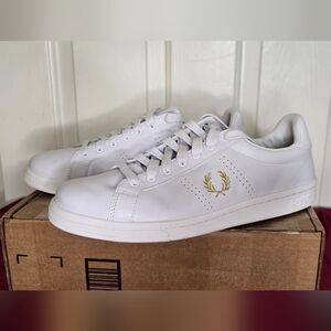 Fred Perry B721 logo leather sneakers in white SIZE 11